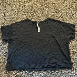 Lululemon Crop Top size 8 black
